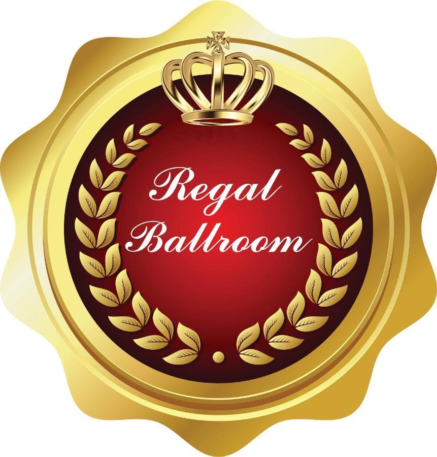 Regal Ballroom Caransebeş Exteriér fotografie